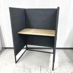 【限定1セット!!!】【今流行りの集中ブース!!!】【ちょっとしたスペースに最適!!!】【在庫入替品】アスプルンド製　集中ブース　テーブル付　ブラック　オフィス家具　中古品　買増　移転　オフィスバスターズ心斎橋店