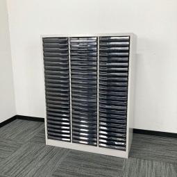 ■ウチダ製　BEシリーズ　クリスタルトレイキャビネット　3列浅型24段タイプ　■ニューグレー　【書類や小物の分別整理に便利です！収納力抜群！】