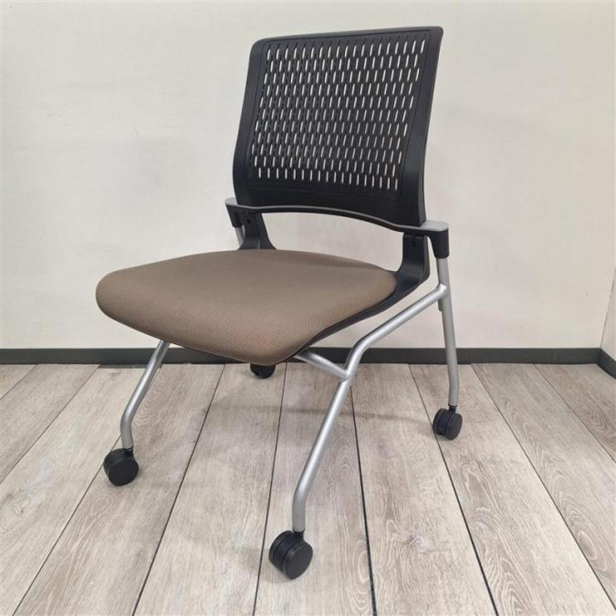 【在庫セール品・3脚限定】■コクヨ/オルディナ（Ordina）　ネスティングチェア　■ダークグレージュ
                        オルディナ
                                    中古
            