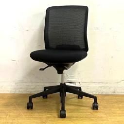 【ロット入荷】内田洋行　カリッサ　肘無しチェア　背メッシュ　コンパクトなデザインがおすすめポイント　オールブラックで人気のカラーリング