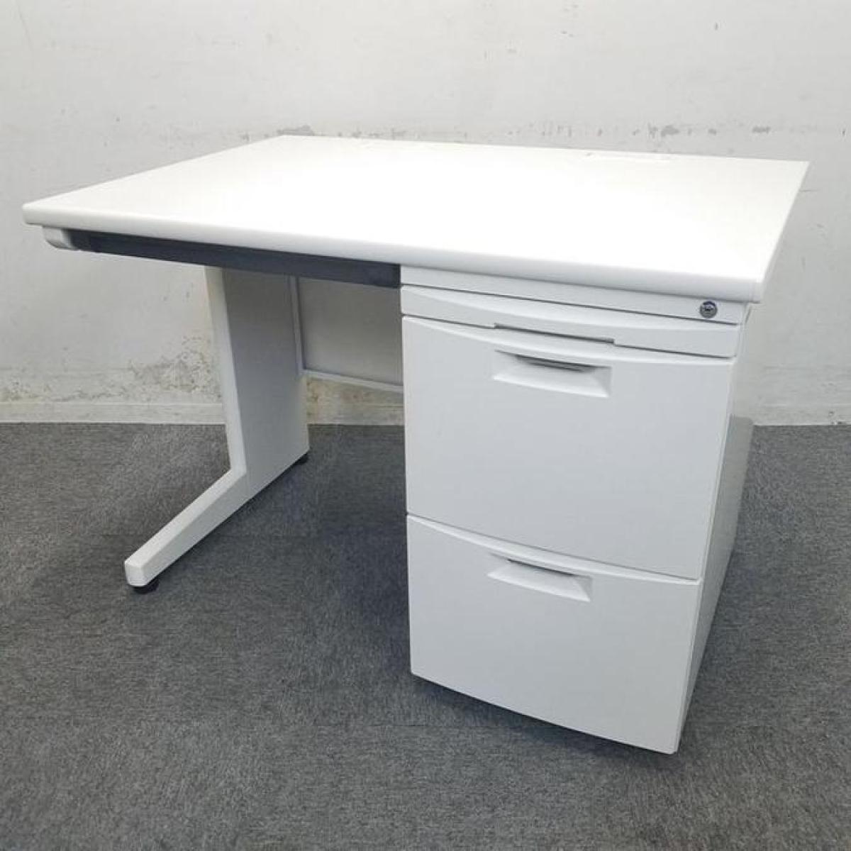【在庫入替セール】【6台入荷】イトーキ製｜CZシリーズ｜人気のホワイトカラー☆入れ替えや追加にいかがでしょうか☆中古　デスク　リサイクル　W1000　D700
                        CZデスク
                                    中古
            