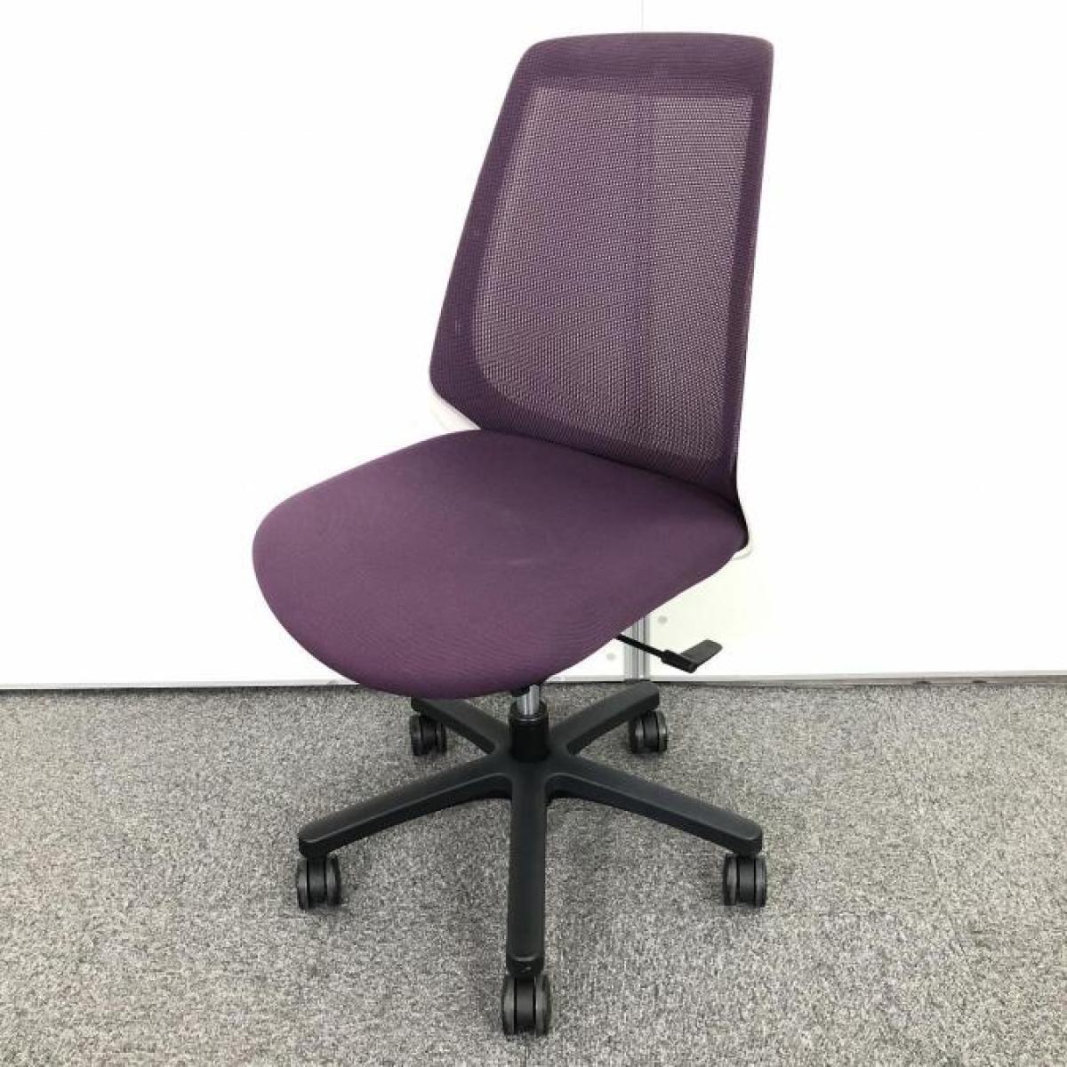 【コンパクトで使い勝手抜群、国内4大メーカーのイトーキ製ノナシリーズ！メッシュ構造で通気性抜群！長時間のデスクワークにもおすすめ！】■イトーキ (ITOKI)　ノナシリーズ　ハイバック　肘無し　背面メッシュ　■プラムパープル　(シェル：ホワイト)
                        ノナ
                                    中古
            