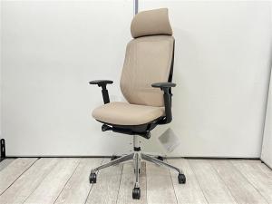 【最も人気を集める高機能メッシュチェア！】/オススメ(おすすめ) /人気商品■エクストラハイバック メッシュタイプ アジャストアーム付 ブラックボディ アルミポリッシュ脚 ランバーサポート付 ナイロンキャスター/オカムラ/シルフィ/ベージュ