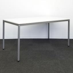 【オカムラ製ミーテイングテーブル】トレッセリーズ　※倉庫商品　ホワイト　オフィス　＊福岡市拠点の「オフィスバスターズ福岡南店」は、福岡はもちろん、岡山・広島エリアにも対応しています。中古オフィス家具・チェア・デスク・複合機など一式手配可能。各地に特化した在庫とワンストップ対応で、起業・移転・レイアウト変更にしっかり対応し、岡山・広島でも安心の選択肢をご提供します。＊