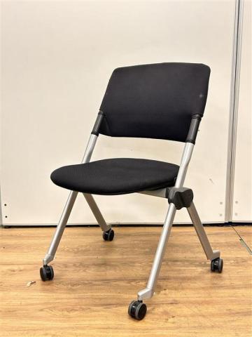 【中古】リータ  オカムラ（okamura） ネスティングチェア