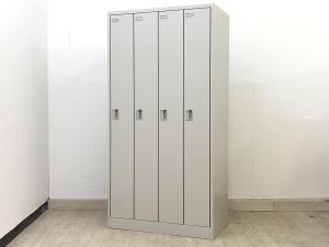 貴重な４人用ロッカーがロット入荷致しました！工場やコールセンターなどにおすすめ！
■オカムラ/FZ/ニューグレー