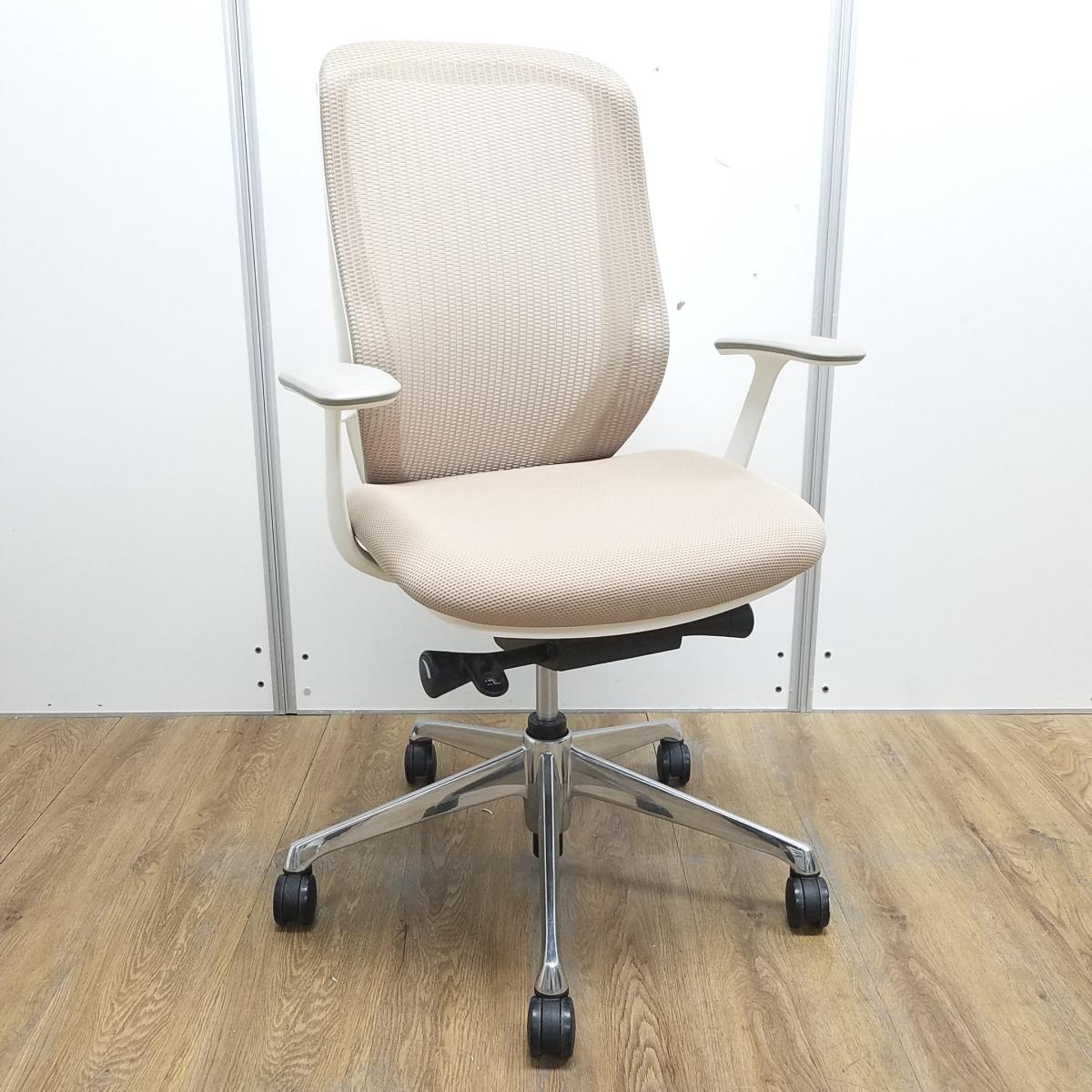 【中古美品】なごみハイバックチェア 中古】シルフィーメッシュ C685BW FMP7 オカムラ/okamura 肘付