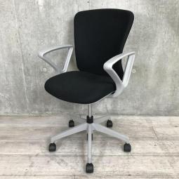 【在庫入れ替えセール】【使いやすいスタンダードなデザイン】■イナバ（inaba）　バルチェ　■ハイバック　固定肘付き　■ブラック【管理番号：A90800100】【SN】