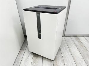 【西】■明光商会製　クロスカットシュレッダー　UA-F25C-L　最大25枚細断！　■サクサク細断できて業務効率アップ！　【福岡西店在庫】　【福岡オフィス家具】【福岡中古家具】【中古事務什器】【中古チェア】【中古椅子】