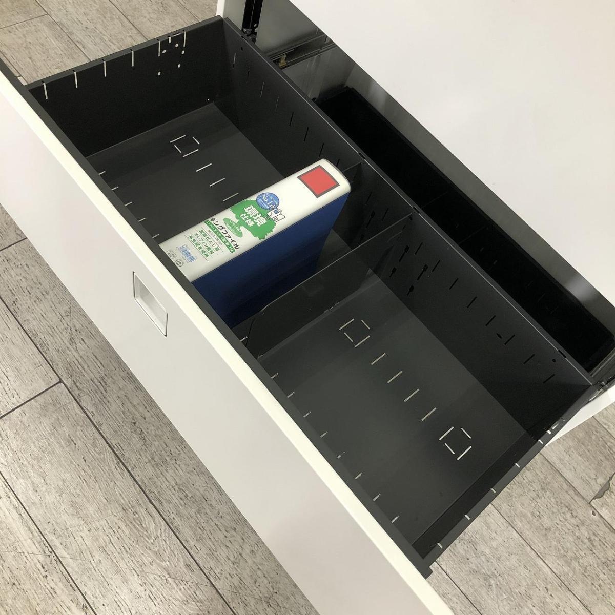昭和レトロ　メガネ屋レンズ保管庫　スチールスライド棚セパレート　３台まとめて③ SUG LAMP ステンレス鋼製棚柱 シルバー 【品番 : SM-2600】 注文