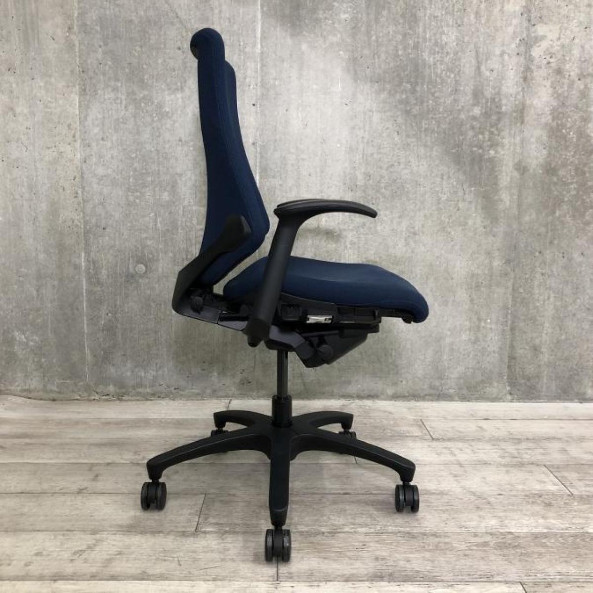 中古】エフクロス イトーキ/ITOKI 肘付ハイバックチェア 532760