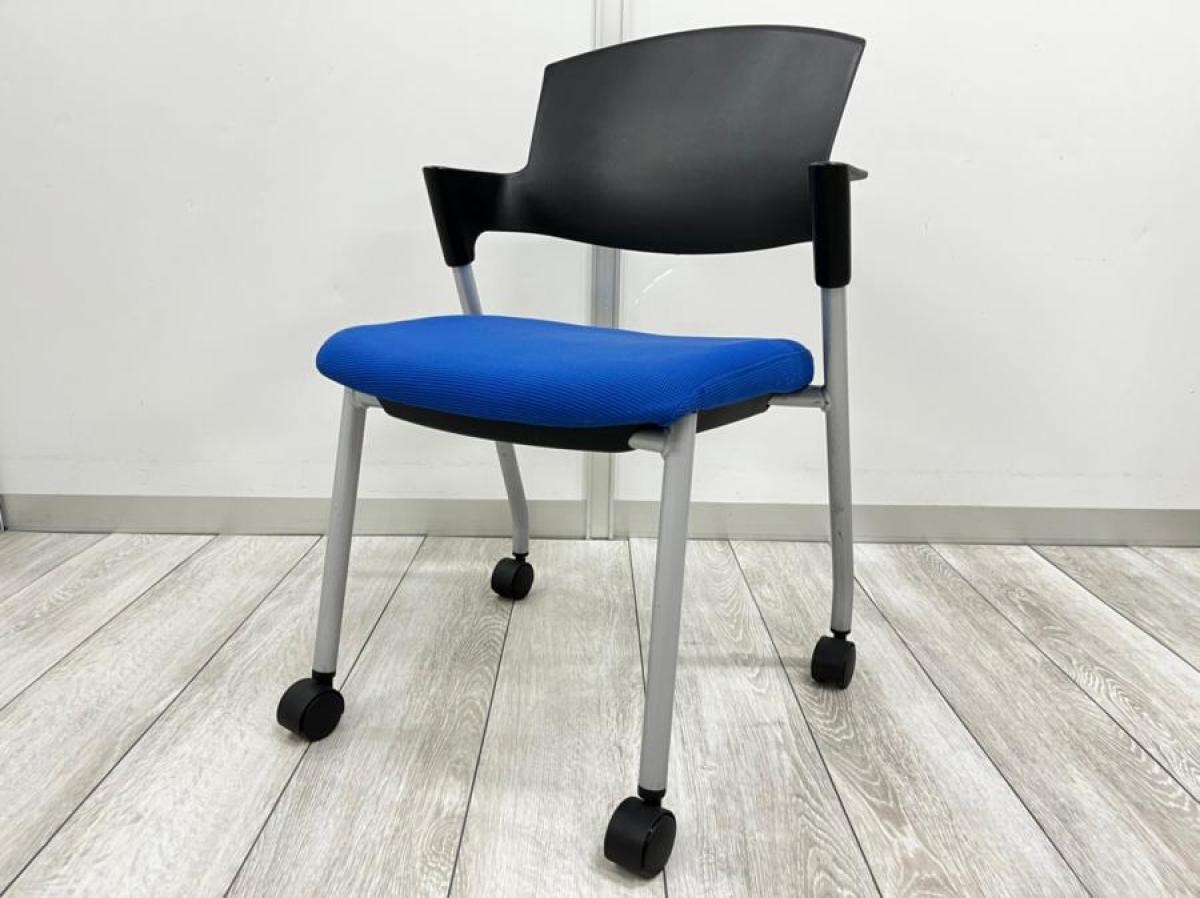 【スタイリッシュなデザインで快適な座り心地！】■コクヨ　プロッティチェア　座ブルー　キャスター付　■しっかりクッションでお尻をサポート！【KOKUYO　Protty】
                        プロッティチェア
                                    中古
            