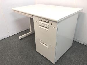 【在庫入替セール品！】ホワイトカラーのコンパクトサイズの片袖机が入荷しました！！/オススメ(おすすめ) /人気商品【弊社使用欄：A01004375】■プラス/フラットライン/片袖机