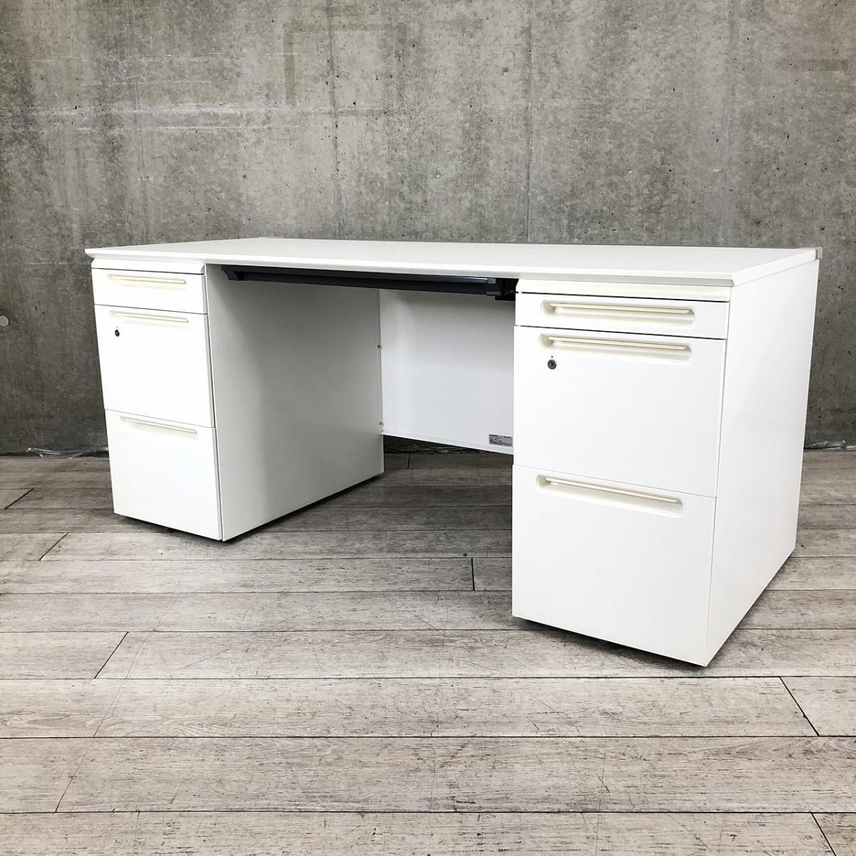 【定価約17万円】【広々としたワークスペースと収納力！上長デスクとしてもオススメ！】■クロガネ（KUROGANE）製　両袖デスク　W1600×D700㎜　■ホワイト　■シリンダー錠
                        その他シリーズ
                                    中古
            