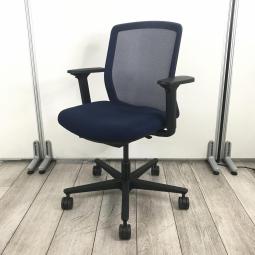 【背面メッシュのローコストチェア！】■ウチダ（UCHIDA）製　カリッサ2（Carissa2）　肘付き　ローバック　背面メッシュ　■可動肘　■ブルー × ブラックシェル