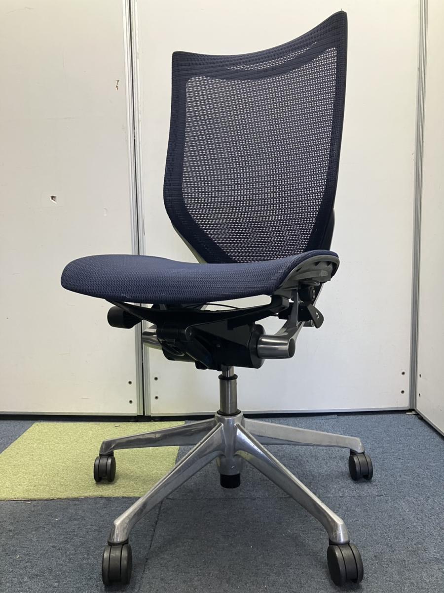 【訳アリ品】【上下昇降不可/リクライニングロック不可】　■オカムラ　バロン　ハイバック　肘無し　■ダークブルー　■メッシュ背面・メッシュ座面
                        バロンメッシュチェア
                                    中古
            