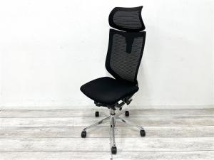【定価約20万円】【レアなヘッドレスト付チェア！役員のかたや在宅ワークの方などにおすすめ！】■オカムラ/バロンチェア　■背面メッシュ　■ブラック　■肘無　■ヘッドレスト付