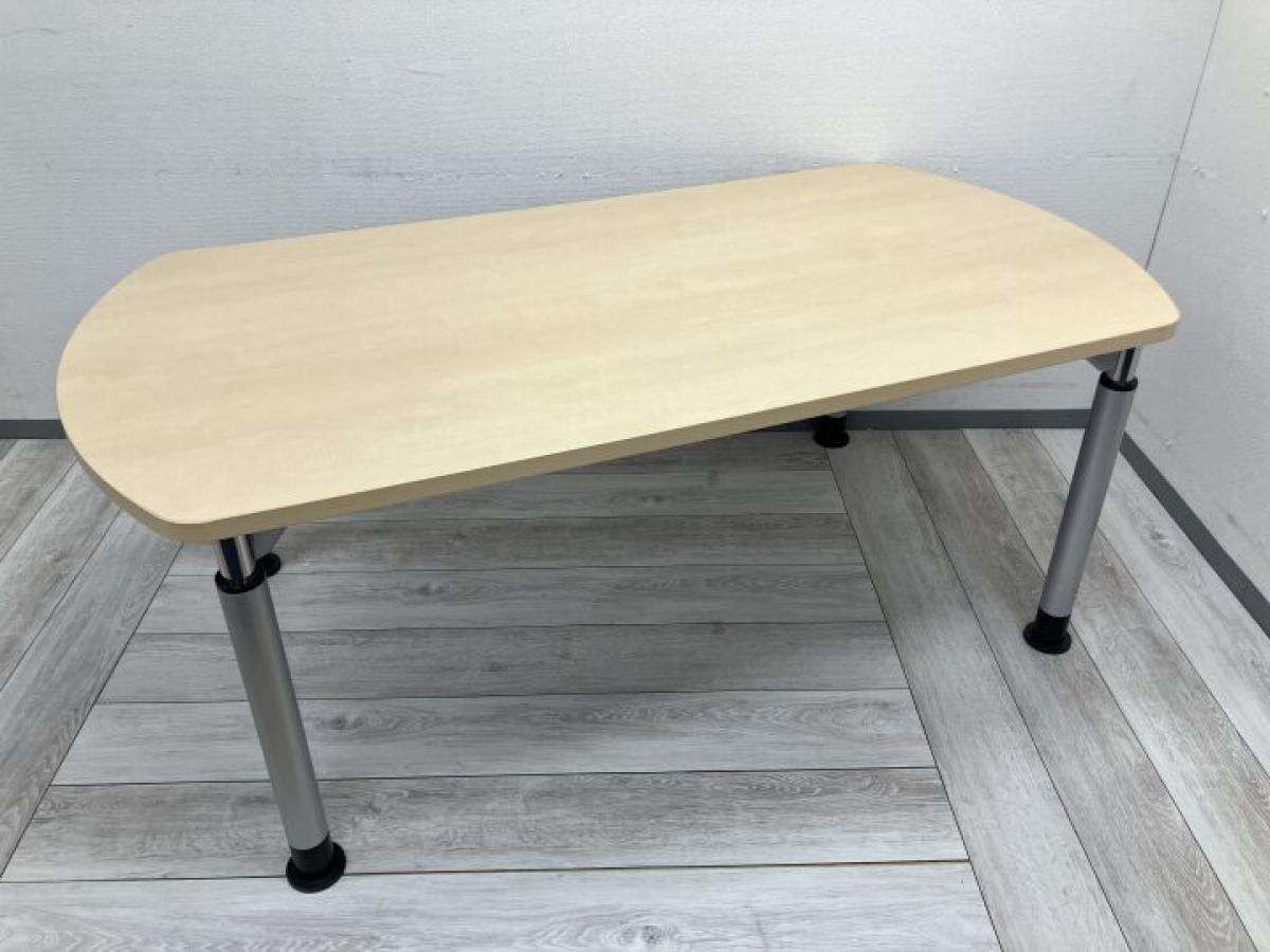 【手動昇降テーブル】その他メーカー製　会議用でも作業用でも使える商材が入荷しました！手動ではありますが昇降で案内です
〈岐阜・愛知・三重・静岡・福井〉
                        その他シリーズ
                                    中古
            