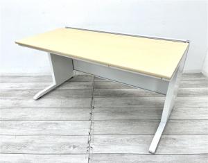 【おつとめ品】【定価約9万円】【奥行広めな715㎜サイズの平机！広々とした作業スペースでストレスフリーへ！】■イトーキ/CXシリーズ　■平机　■ナチュラル天板　■引き出し有　※部材付属無