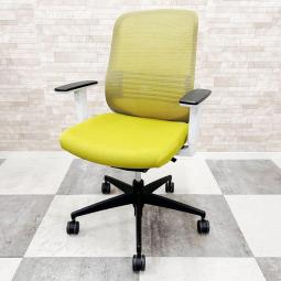 【2脚限定入荷！】透過性と機能性を最大限に活かした人気チェア！フィット感の高い調整機能付きランバーサポート！明るいグリーンカラーがオフィスに活気をもたらします！
■コクヨ/シロッコ（Scirocco）/肘付き/ハイバック/メッシュ【中古】【オフィス家具】オフィスバスターズ堺店
