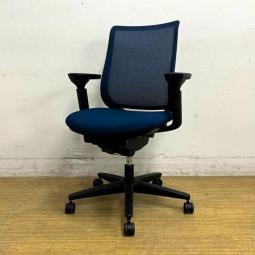 コクヨ　ミトラ　スタンダードバック（メッシュ）可動肘　プルシアンブルー×ブラックフレーム　軽快かつ確かな座り心地の定番シリーズ