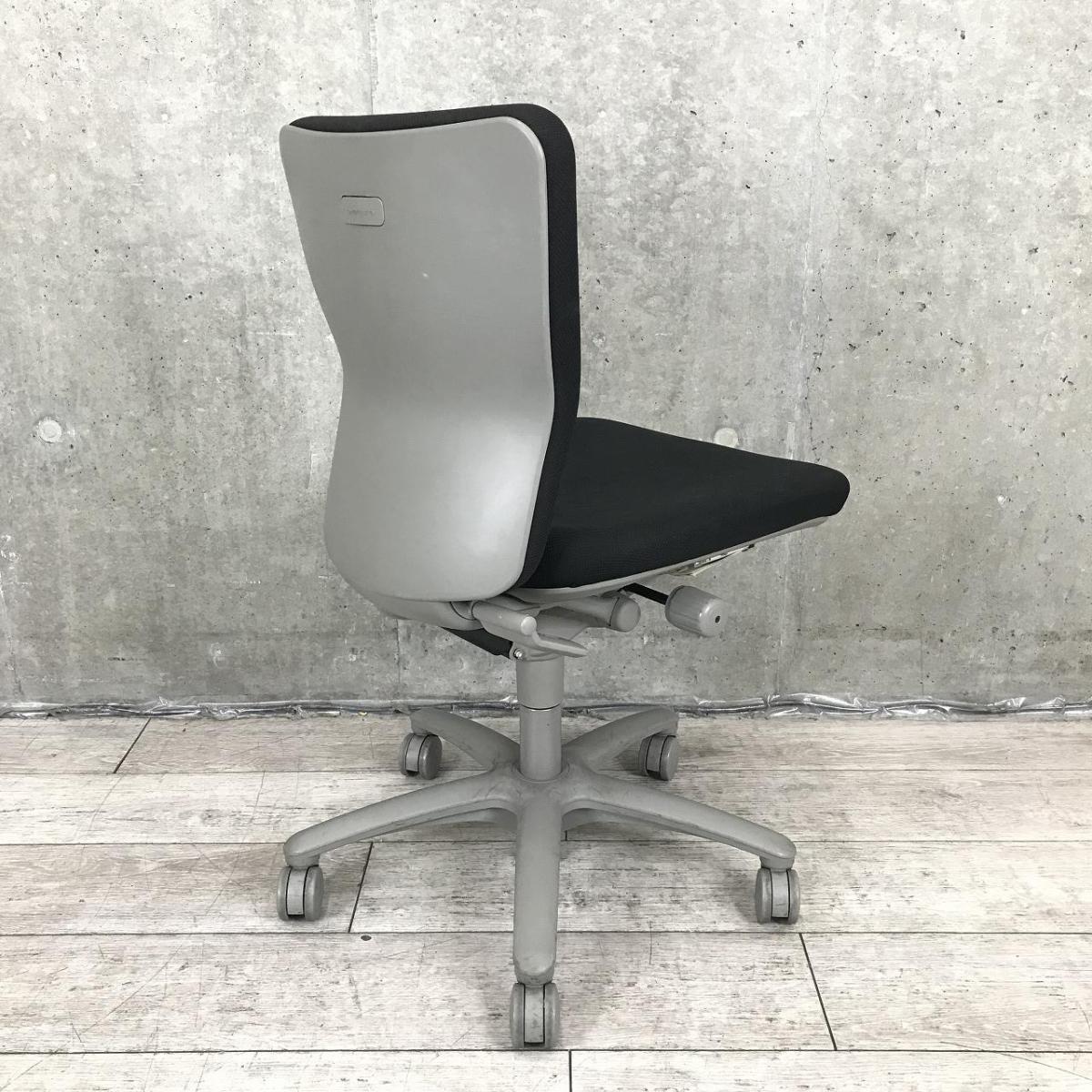 オカムラ　カロッツァチェア 中古】カロッツァチェア オカムラ/okamura 肘無ハイバックチェア
