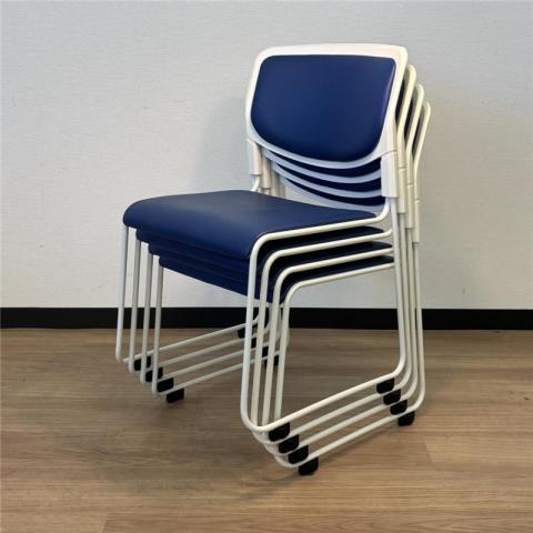 【シンプルなデザインで使いやすい!重ねて収納可能なスタッキングチェア!会議室、共有スペースなどに!】 スタッキングチェア ミーティングチェア ■ブルー【2507】弊社使用欄【A】