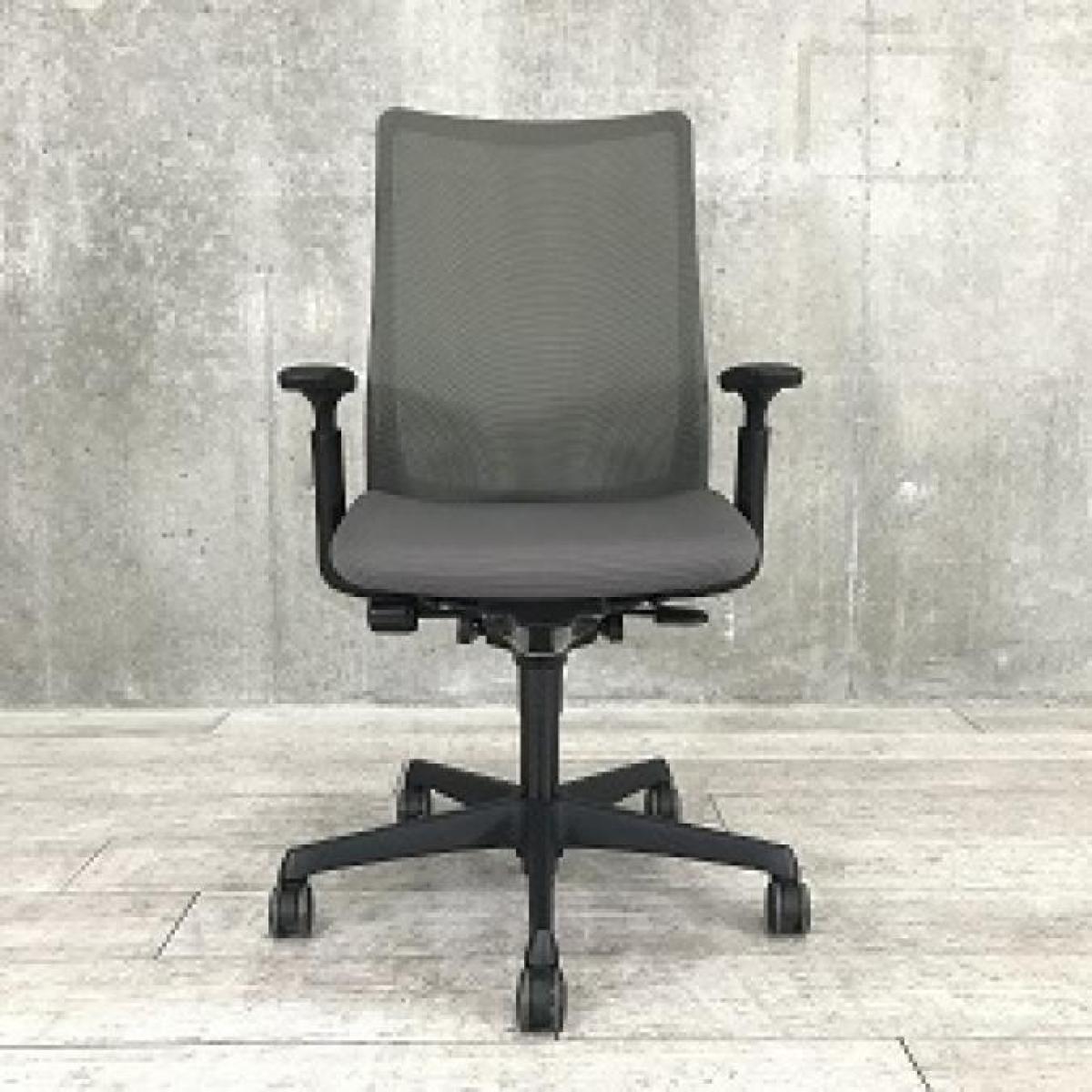 ハンドチェア FRITZ HANSEN Vendia Chair / フリッツ・ハンセン ヴェンディア