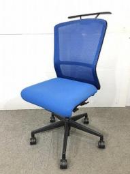 【6脚入荷】【洗練されたデザインで大人気！ワンランク上の座り心地！】■ウチダ (UCHIDA)製　エルフィ (ELFIE)　 肘無ミドルバック　■背面メッシュ　■マリンブルー×ブラックフレーム　■ハンガー付　オフィスバスターズ　梅田本店