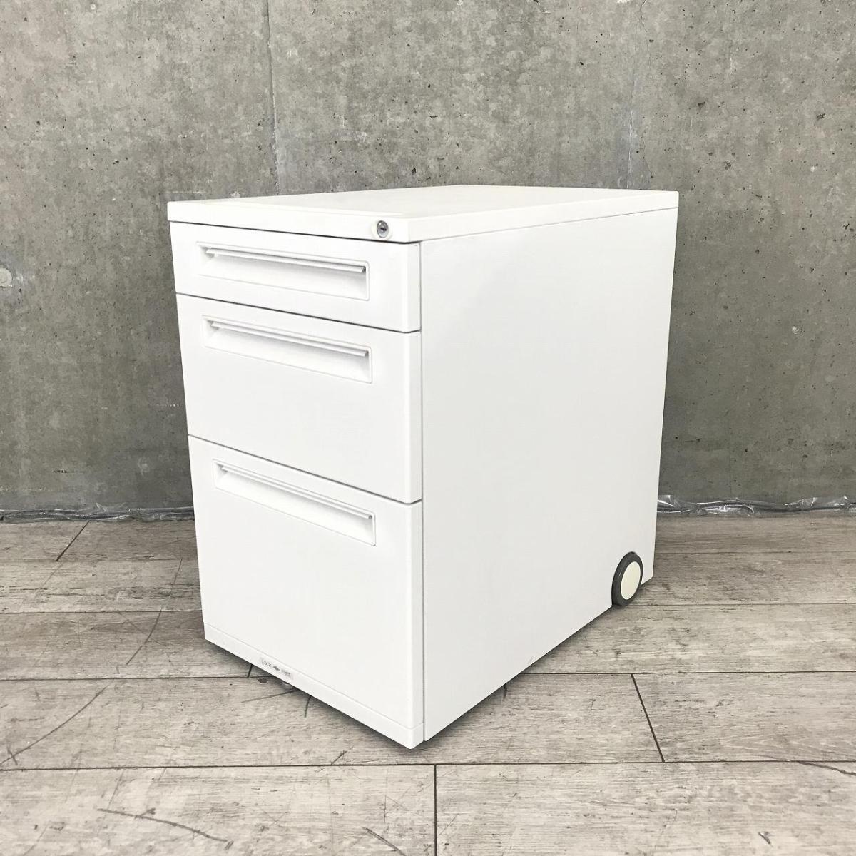 【在庫入替セール品！】【フリアドデスクや平机の収納力アップに！スタイリッシュデスクインワゴン！】■3段ワゴン　デスクインワゴン　ホワイト　シリンダー錠/内田洋行/FEED
                        Feed
                                    中古
            