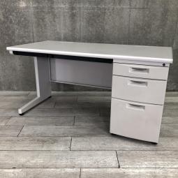 【広々としたワークスペースでストレスを軽減！】■イトーキ（ITOKI）製　CZNデスク　片袖デスク　W1400×D700×H700ｍｍ　■ホワイトグレー　■シリンダー錠