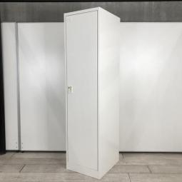 【安心の国内メーカー！掃除用具入れにもおすすめ！】■オカムラ(okamura)製　FZロッカー　1人用更衣ロッカー　■ネオホワイト　■シリンダー錠　【人気のホワイトカラー】【弊社使用欄：A01026061】