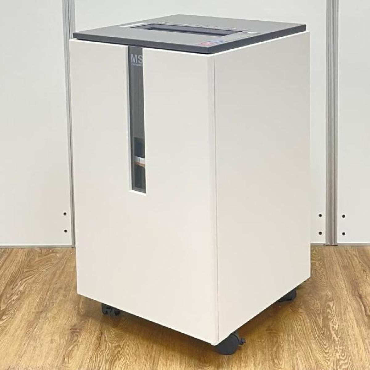 【現行モデル】明光商会　Universalシリーズ　UA-F25C-L　シュレッダー　ワンカットクロスタイプ　A3対応　　これ1台でセキュリティ面もばっちりです
                        Universalシリーズ
                                    中古
            