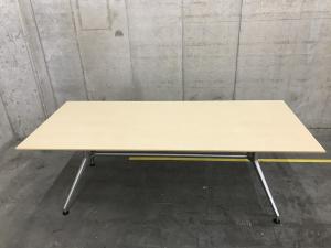 【中古テーブルの中で売れ筋商品！】■イトーキ製　DD　ミーティングテーブル　■ナチュラル　■木目調 【ABW商材】【弊社管理番号：A01008448】　【TD】