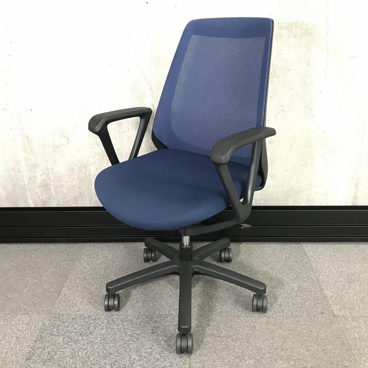 【コンパクトで使い勝手抜群！透過性と光沢感のあるメッシュ仕様！座り心地と景観どちらも向上させるおすすめチェア！】■イトーキ（ITOKI）製　ノナ（nona）チェア　肘付ハイバック　背面メッシュ　■固定肘　■ネイビーブルー×ブラックシェル【弊社使用欄：A01021132】【SH】
                        ノナ
                                    中古
            