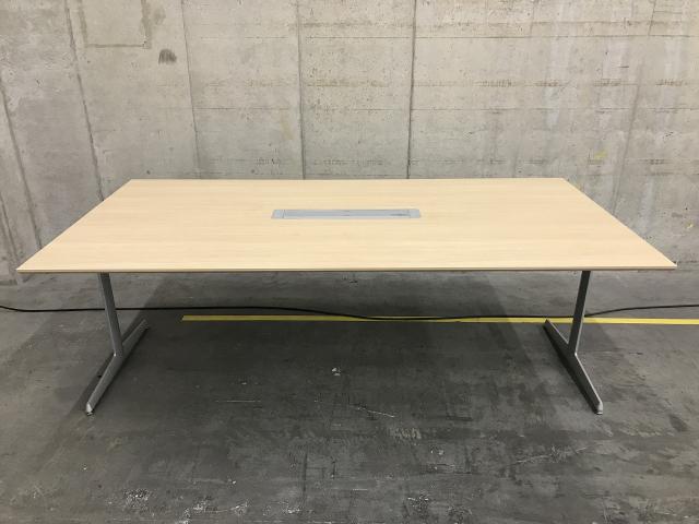 オカムラ（okamura） ミーティングテーブル（会議机） 一覧