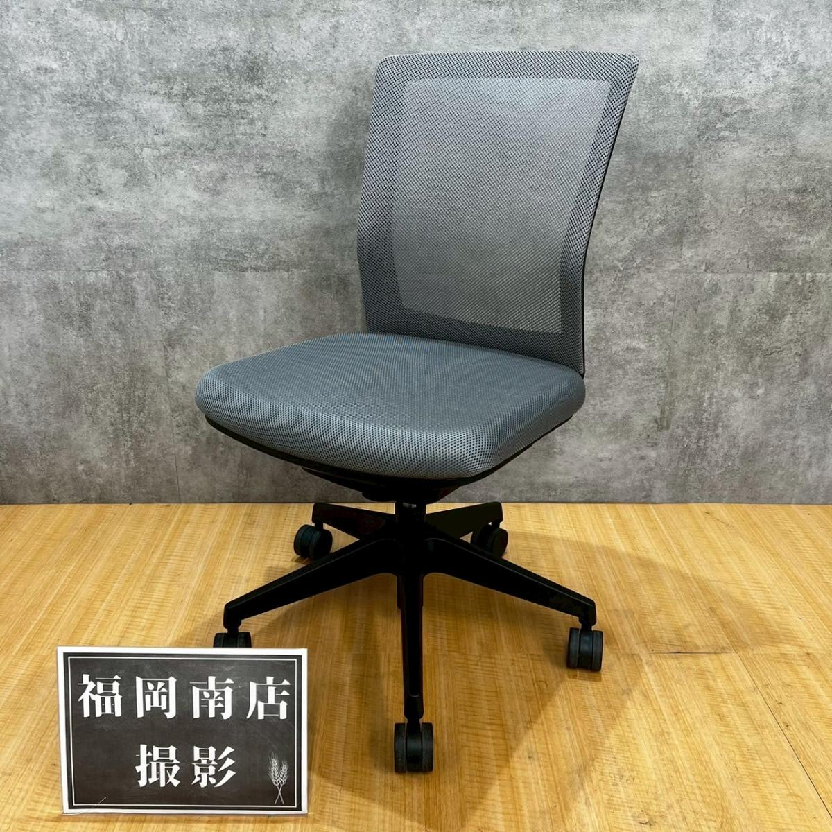 【南】アイリスチトセ製の【オフィスチェア/肘無】が入荷しました！＊熊本市で、中古オフィス用品・オフィス家具をお探しなら「オフィスバスターズ熊本サテライト店」へ＊※サテライトは商談スペースのみの為、在庫は福岡の在庫を掲載しております。商品につきましてはお電話にてお問い合わせください。＊
                        その他シリーズ
                                    中古
            