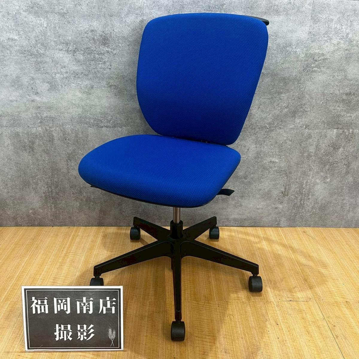 【南】イトーキ製のオフィスチェア【プラオシリーズ/コートハンガー付き】が入荷しました！＊熊本市で、中古オフィス用品・オフィス家具をお探しなら「オフィスバスターズ熊本サテライト店」へ＊※サテライトは商談スペースのみの為、在庫は福岡の在庫を掲載しております。商品につきましてはお電話にてお問い合わせください。＊
                        プラオチェア
                                    中古
            