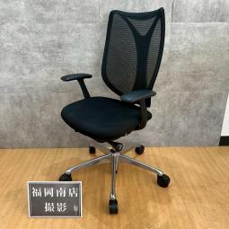 【残り１脚】オカムラ製の人気チェア【サブリナ/ブラック/固定肘】が入荷しました！　＊福岡市拠点の「オフィスバスターズ福岡南店」は、福岡はもちろん、岡山・広島エリアにも対応しています。中古オフィス家具・チェア・デスク・複合機など一式手配可能。各地に特化した在庫とワンストップ対応で、起業・移転・レイアウト変更にしっかり対応し、岡山・広島でも安心の選択肢をご提供します。＊