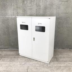 【あると便利な逸品！】【リフレッシュスペースに設置もオススメ！】■イトーキ（ITOKI）製　シンラインシリーズ　両開きリサイクルユニット（分別ダストボックス）　■ペール×2付　■ホワイト【ぱっと見ではゴミ箱には見えないデザイン！】【IB】