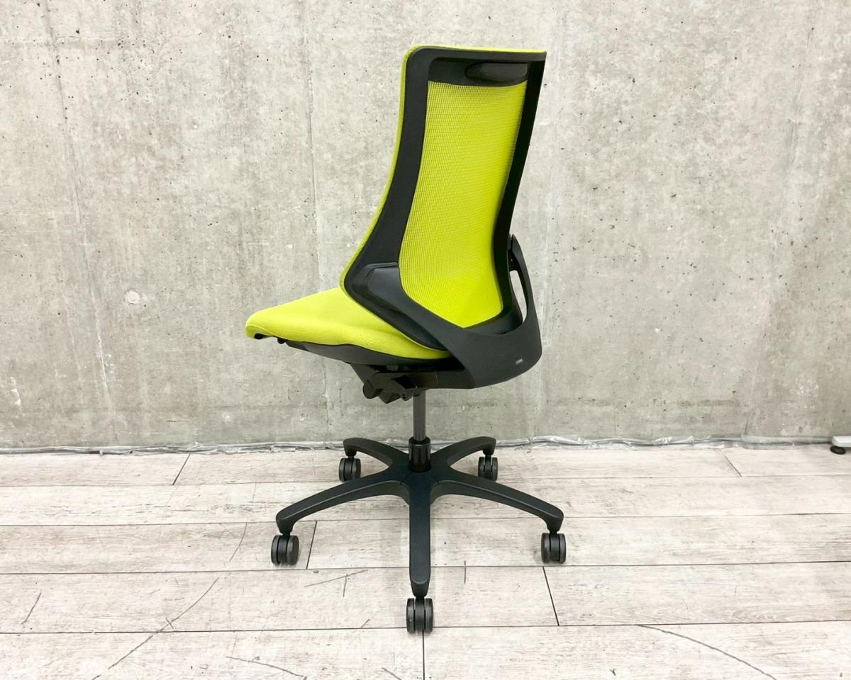 オリバックチェア　中古　ブラック イトーキ／ITOKI エフチエア クロスバック ハイバック ハンガー