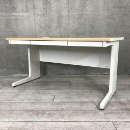 【在庫入替セール品】【ゆとりのあるワークスペースで作業効率アップ！使いやすさを追究したデザイン！】■平デスク　引き出し付　■天板：木目ナチュラル/脚：L字ホワイト　■W1400×D700mm 　【弊社使用欄：A00996773】
