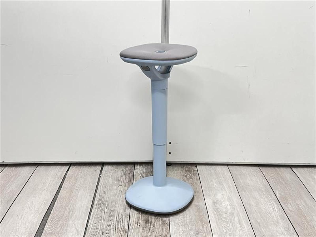 立ちながら座る/座りながらゆらゆらする、遊びゴコロのあるスツール！/オススメ(おすすめ) /人気商品【弊社使用欄：A01012423】■イトーキ製picco（ピッコ）
                        その他シリーズ
                                    中古
            