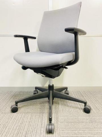 未使用)ホワイトオフィスチェア 調整可能 オールホワイト11月中旬入荷 AIMchair(エイム椅子 ゲーミング