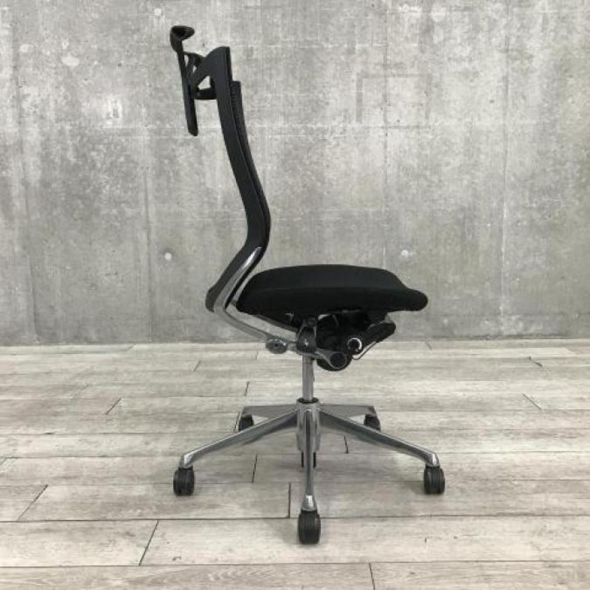 tz　オカムラ　バロン　ハイバック　背・座メッシュ　中古品 中古】バロンメッシュチェア オカムラ/okamura 肘無ハイバック