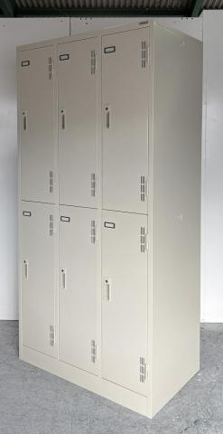 【在庫セール品・2台限定】■ライオン（LION）製　6人用更衣ロッカー　W900×D515㎜　■グレー　■シリンダー錠【限られたスペースで６人分！衣服や荷物も収納力抜群です！】