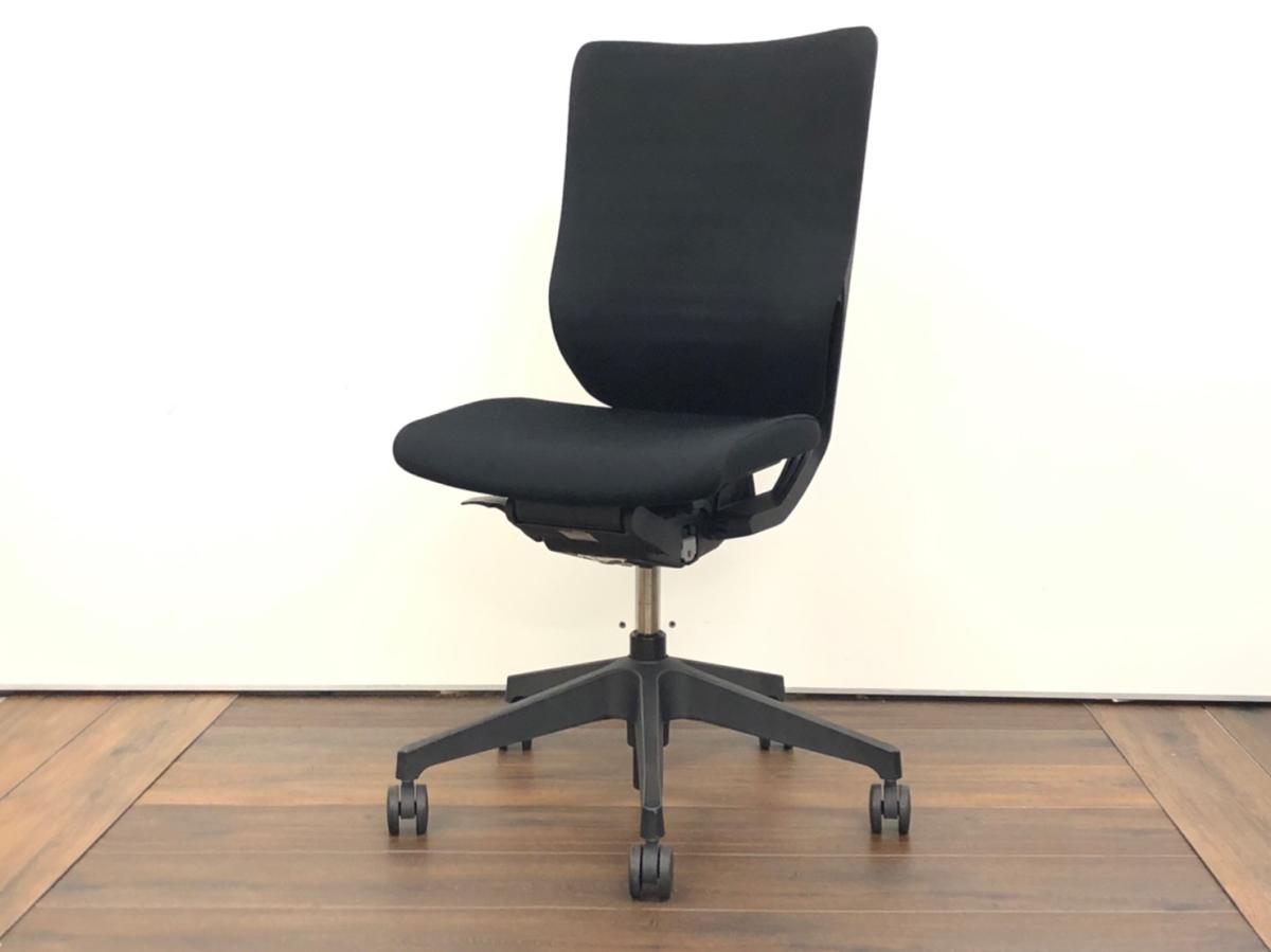 8/8入荷！【ブラックカラーのハイバックチェア！】イトーキ（ITOKI)エピオスチェア　ブラック　背面：クロスバック　肘無し　※フリーロッキング仕様　【AD】
                        エピオスチェア
                                    中古
            