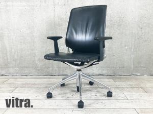 メダチェア vitra/ヴィトラ 肘付ハイバックチェア 中古】 vitra/ヴィトラ 肘付ハイバックチェア 534569 - 中古