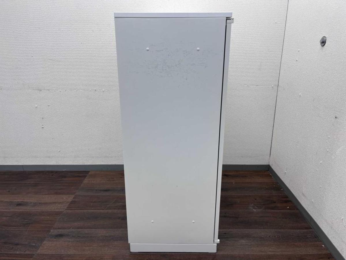 ポンコツさん専用 ウチダ  スチール書庫  両開きキャビネット ベース、天板付き 中古】HSシリーズ ウチダ/UCHIDA ローキャビネット／両開き