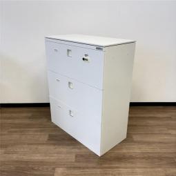 【ダイヤル錠】【高品質で使いやすい人気の3段引き出し式書庫！】■オカムラ（okamura）製　レクトラインシリーズ　3段ラテラル書庫　ローキャビネット　■本体：ホワイト　天板：ホワイト　■シリンダー錠【2507】弊社使用欄【A01028182】
